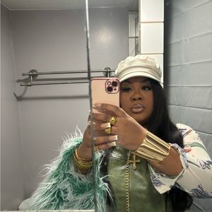 Meet your Posher, Tatyana